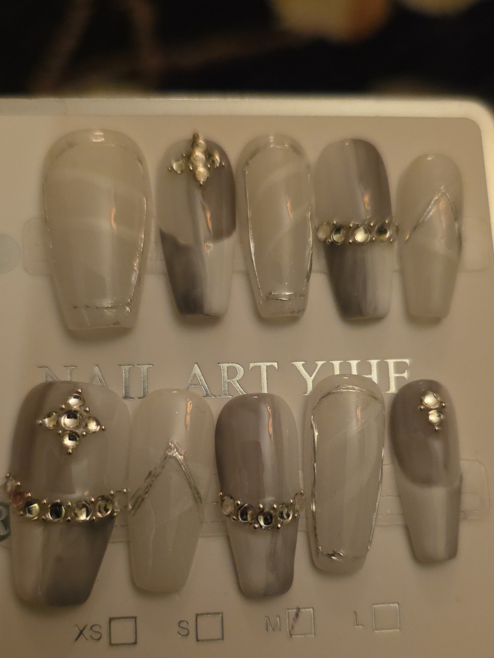 Elegant Gray Marble Press-On Nail Set with Rhinestone Accents Soze Med